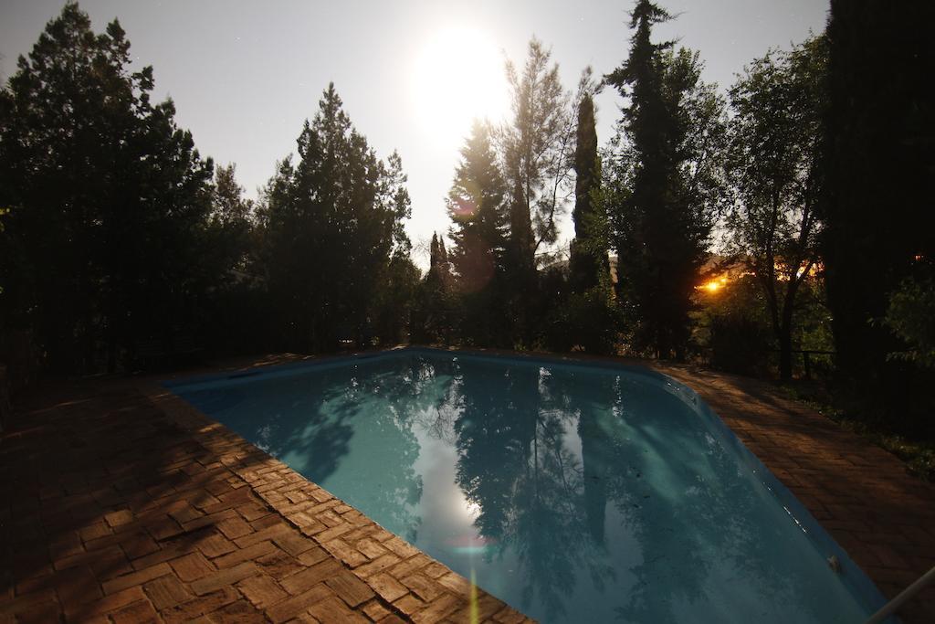 Cortijo El Berrocal Hostal Cazalla de la Sierra Exterior foto